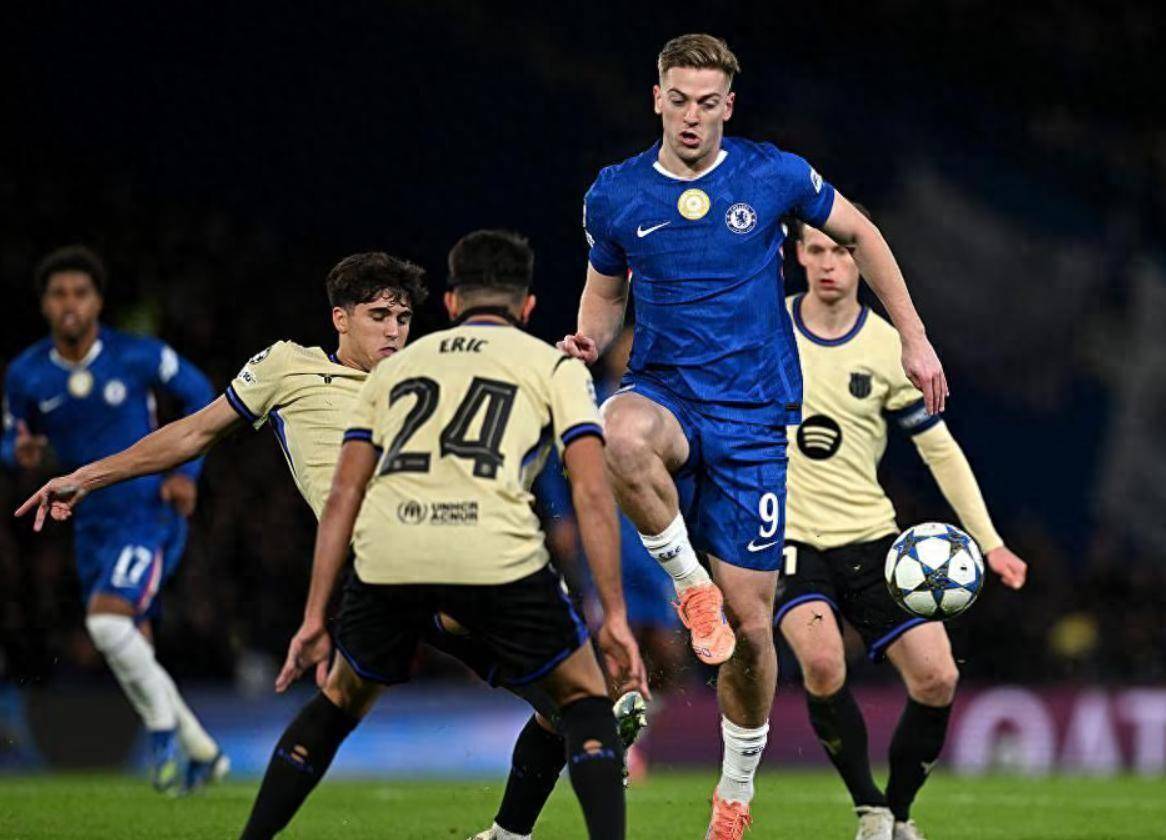 切尔西发布备战花絮，冲刺阶段扳平良机，西甲任务艰巨，阵容厚度经受考验的简单介绍